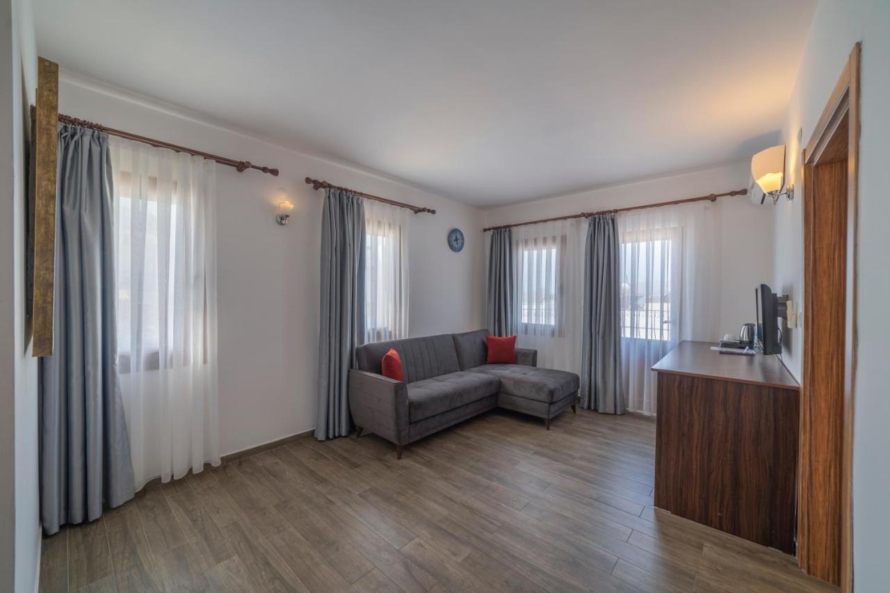 Queen Boutique Hotel Bitez Luaran gambar